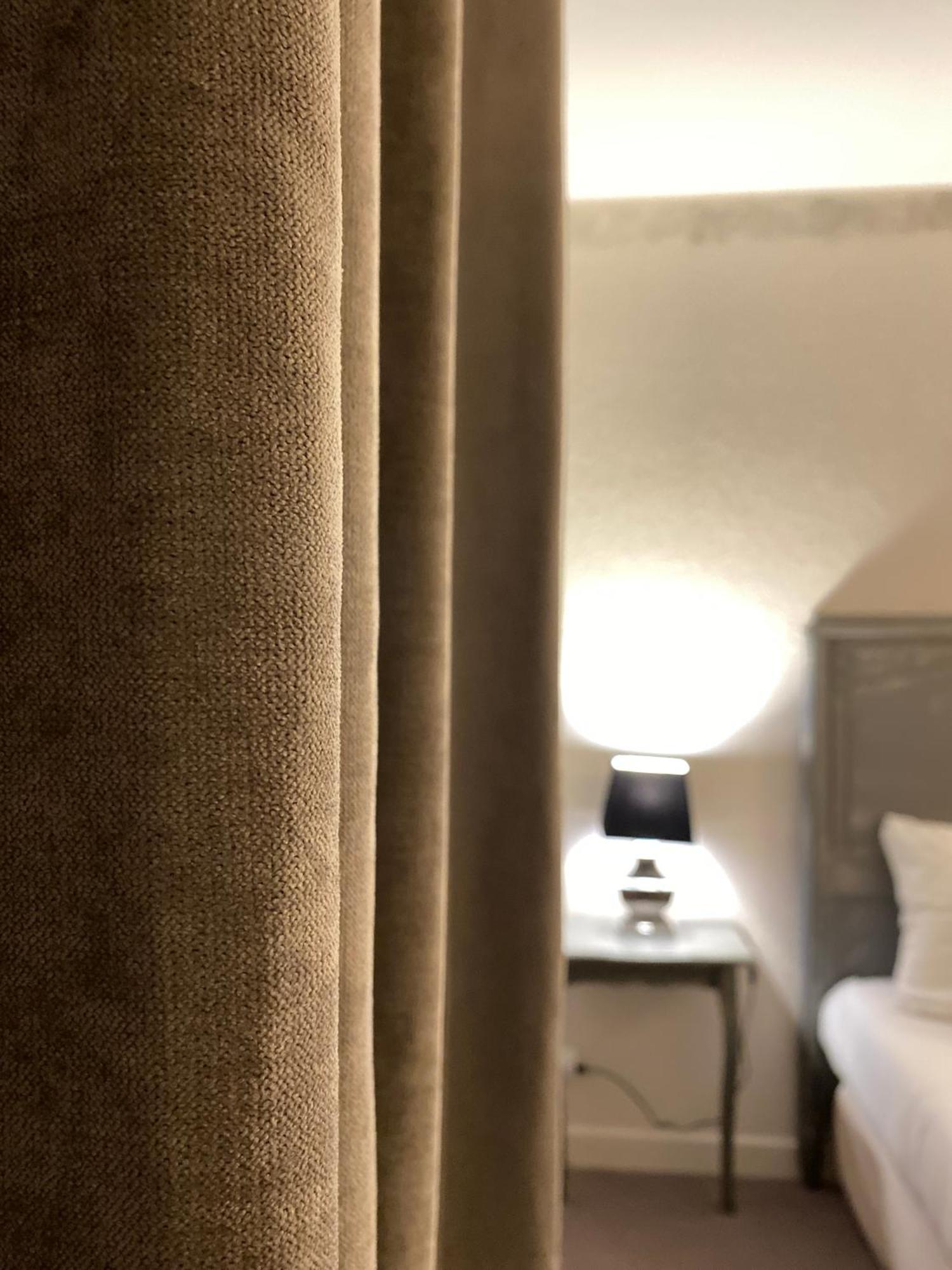 Logis Hotel Medieval, Montelimar Nord Rochemaure Kültér fotó