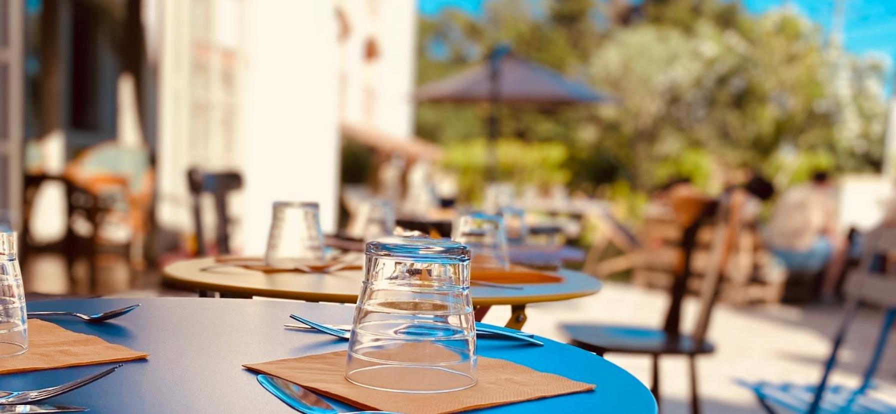 Logis Hotel Medieval, Montelimar Nord Rochemaure Kültér fotó