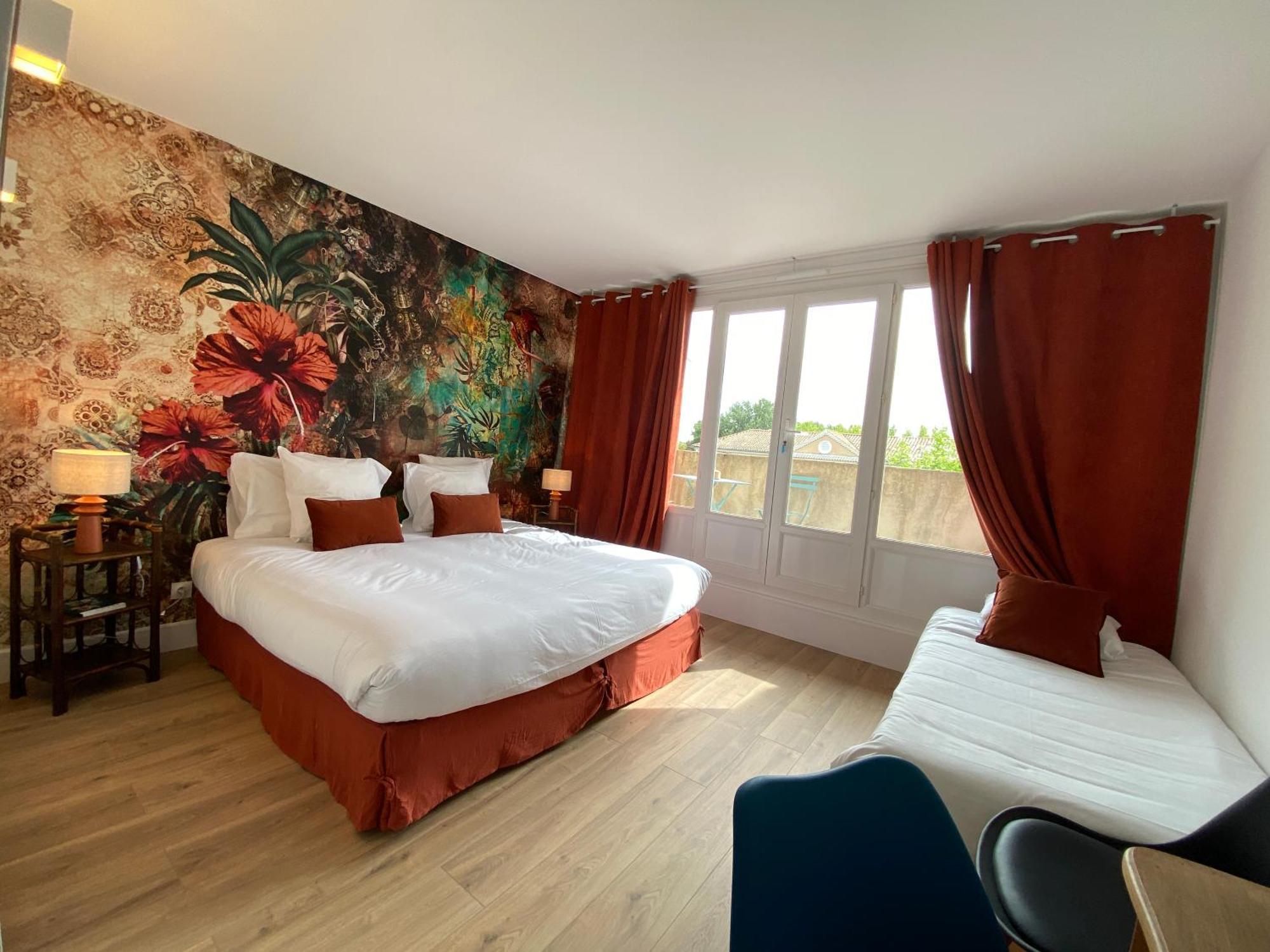 Logis Hotel Medieval, Montelimar Nord Rochemaure Kültér fotó