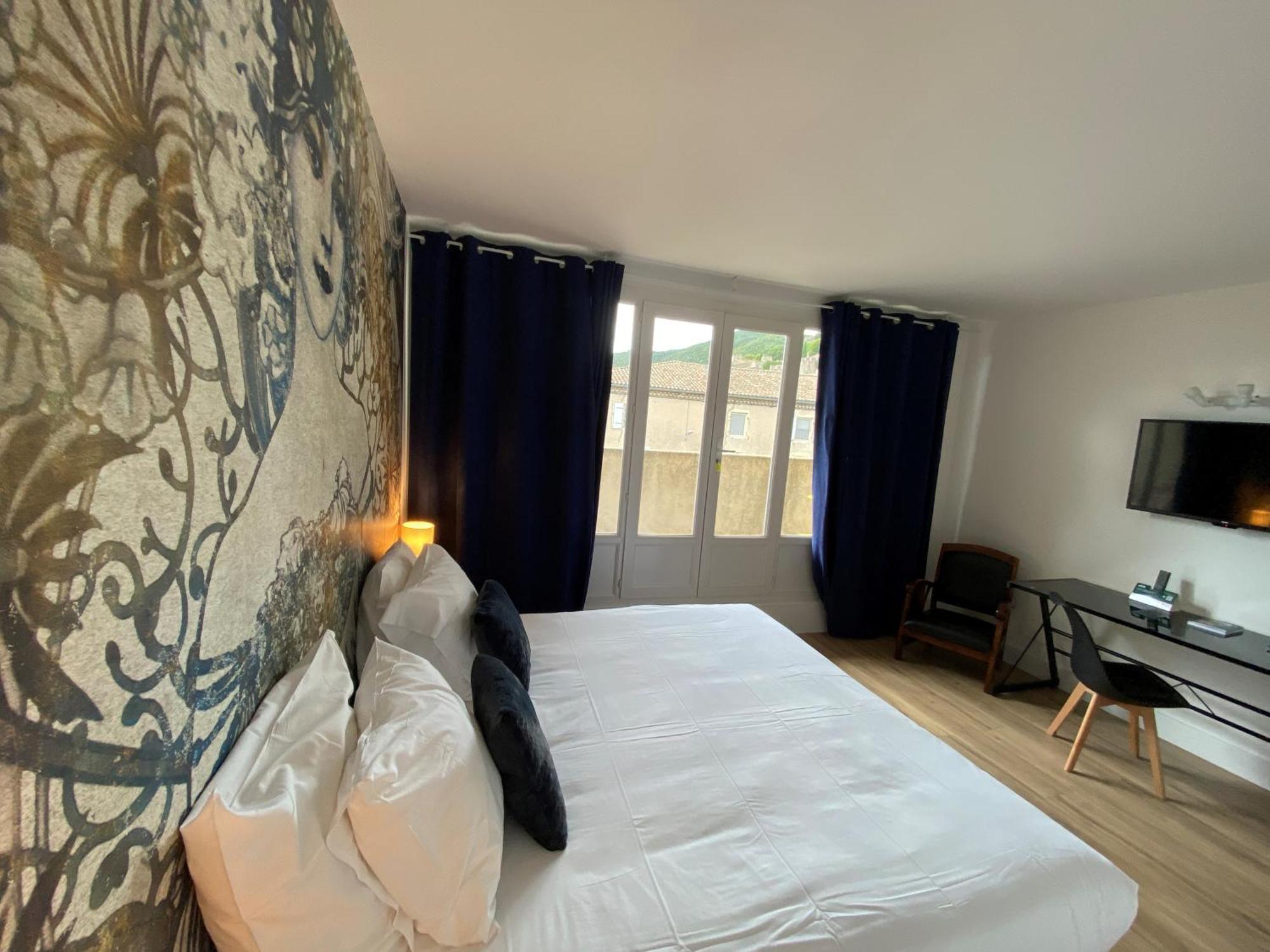 Logis Hotel Medieval, Montelimar Nord Rochemaure Kültér fotó