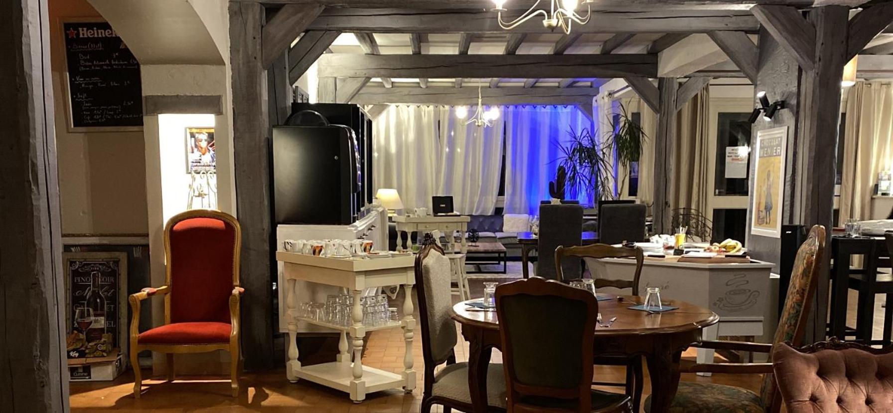 Logis Hotel Medieval, Montelimar Nord Rochemaure Kültér fotó