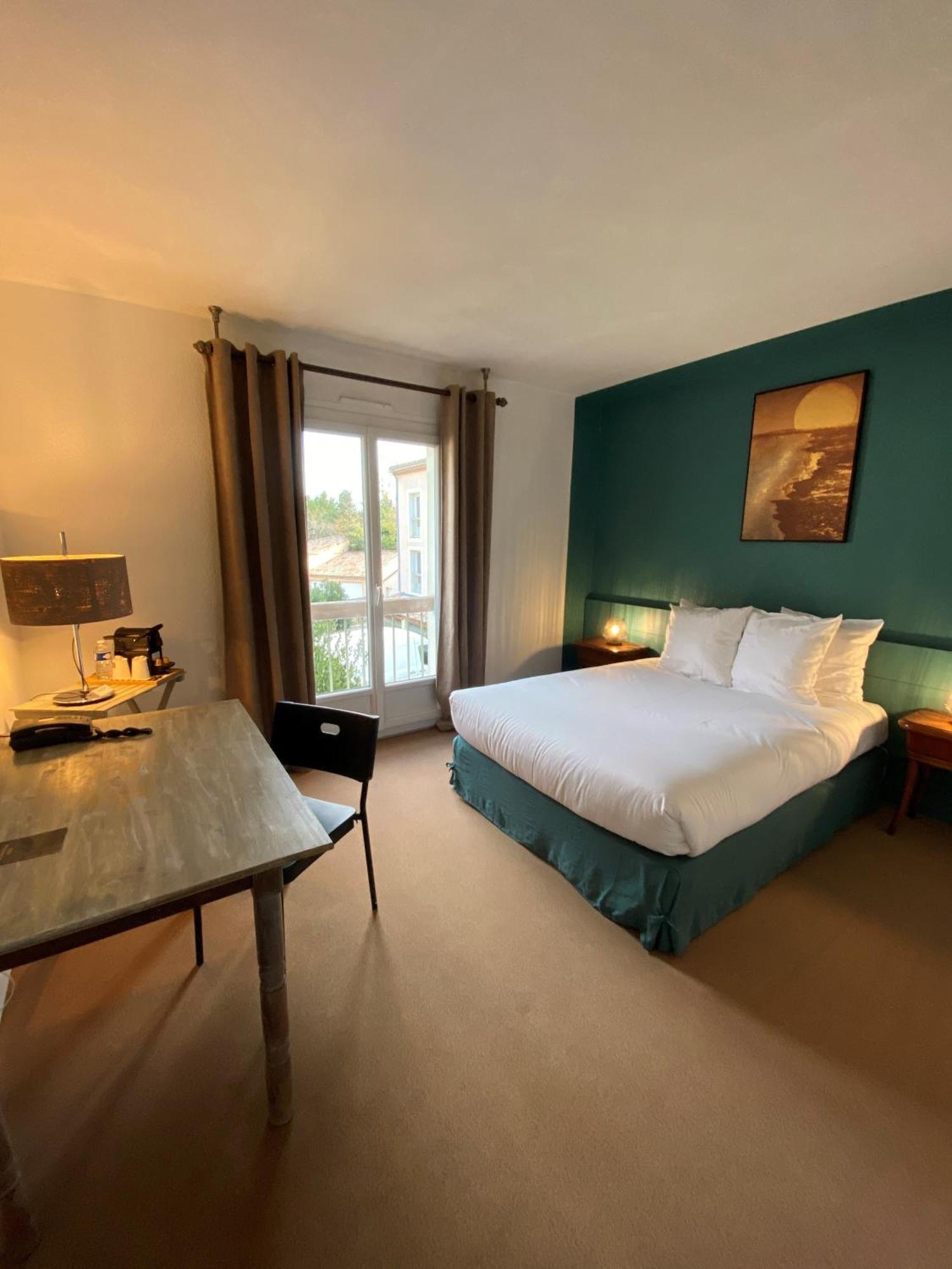 Logis Hotel Medieval, Montelimar Nord Rochemaure Kültér fotó